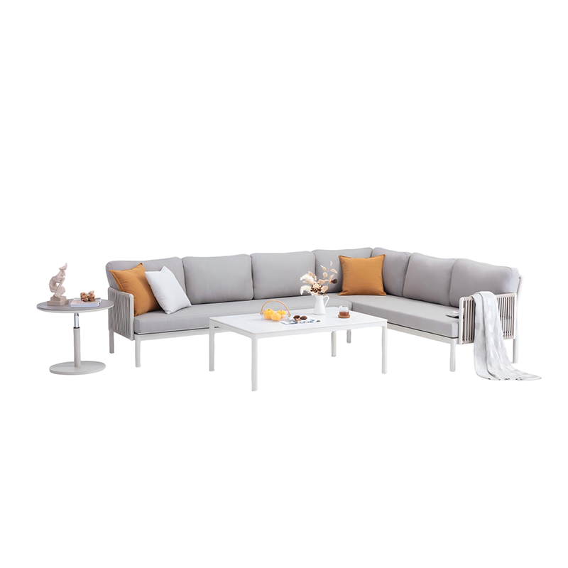 Can an Aluminum Outdoor Sofa Set Handle Coastal Projects?
